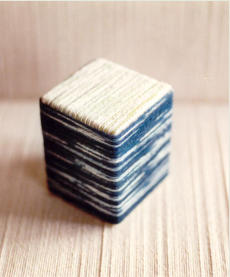 Cube, Oil on cotton, 6 x 6 x 7,5 cm